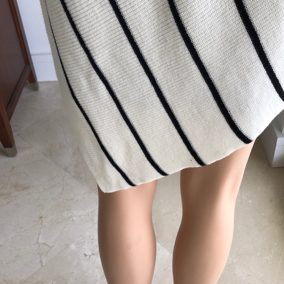 ASYMMETRICAL STRIPED PULLOVER SWEATER - NEW - Picture 7 of 8
